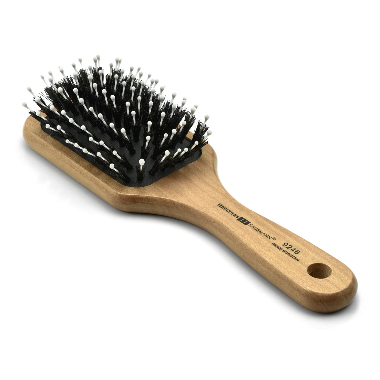 Pourquoi utiliser une brosse en bois pour vos cheveux ?